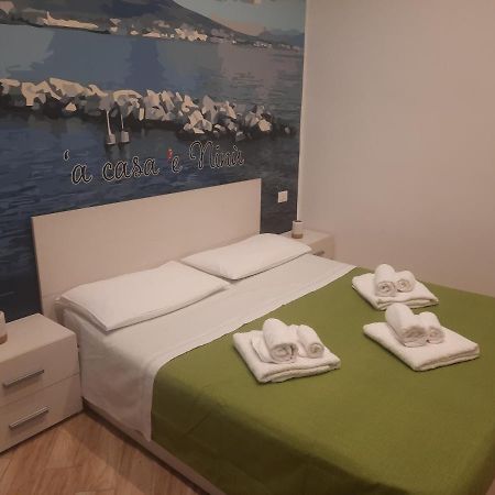 'A Casa 'E Ninu Casa Vacanze Неаполь Экстерьер фото