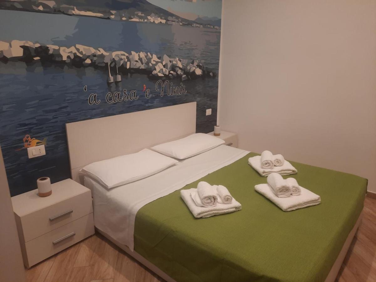 'A Casa 'E Ninu Casa Vacanze Неаполь Экстерьер фото