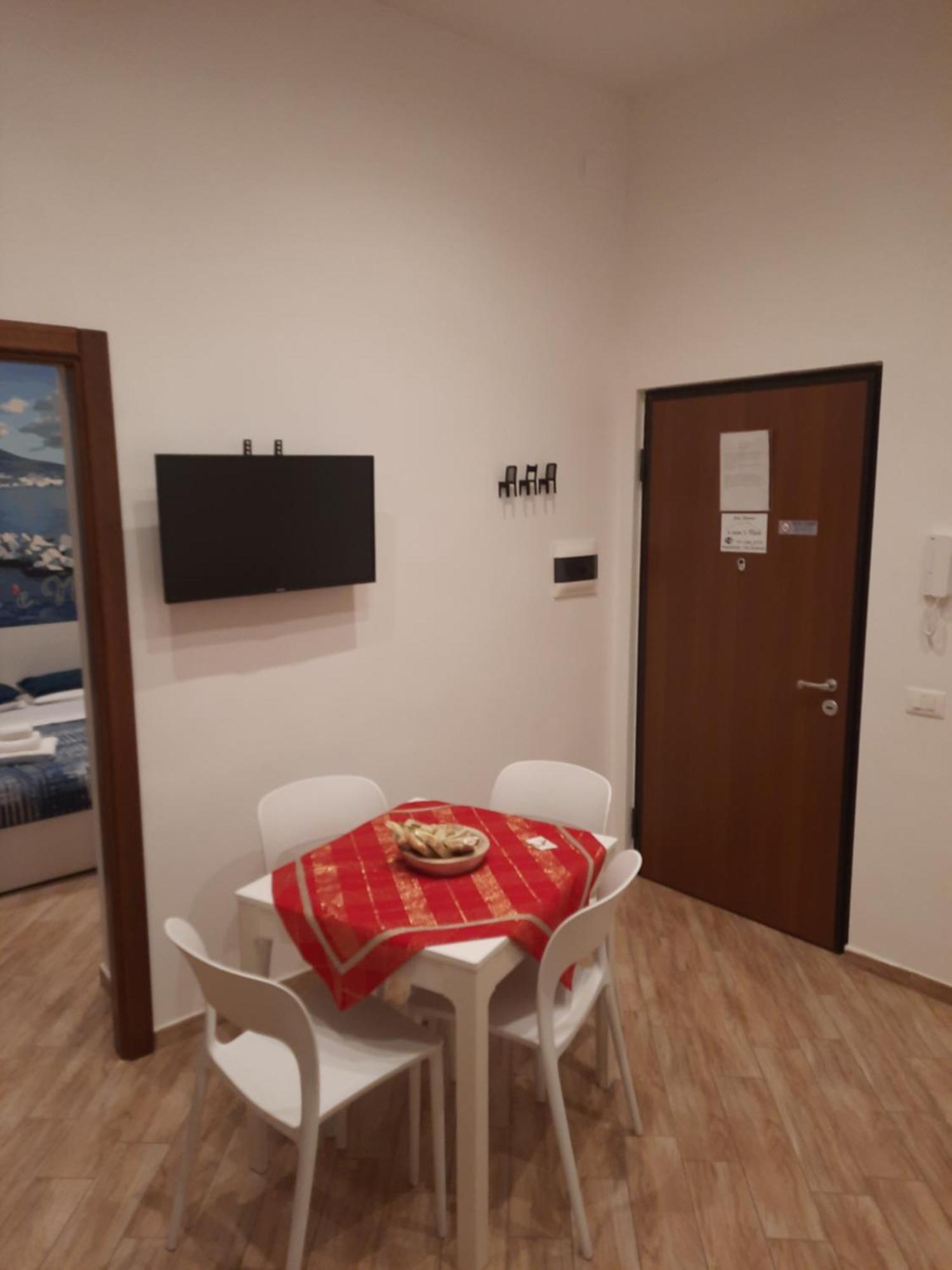 'A Casa 'E Ninu Casa Vacanze Неаполь Экстерьер фото
