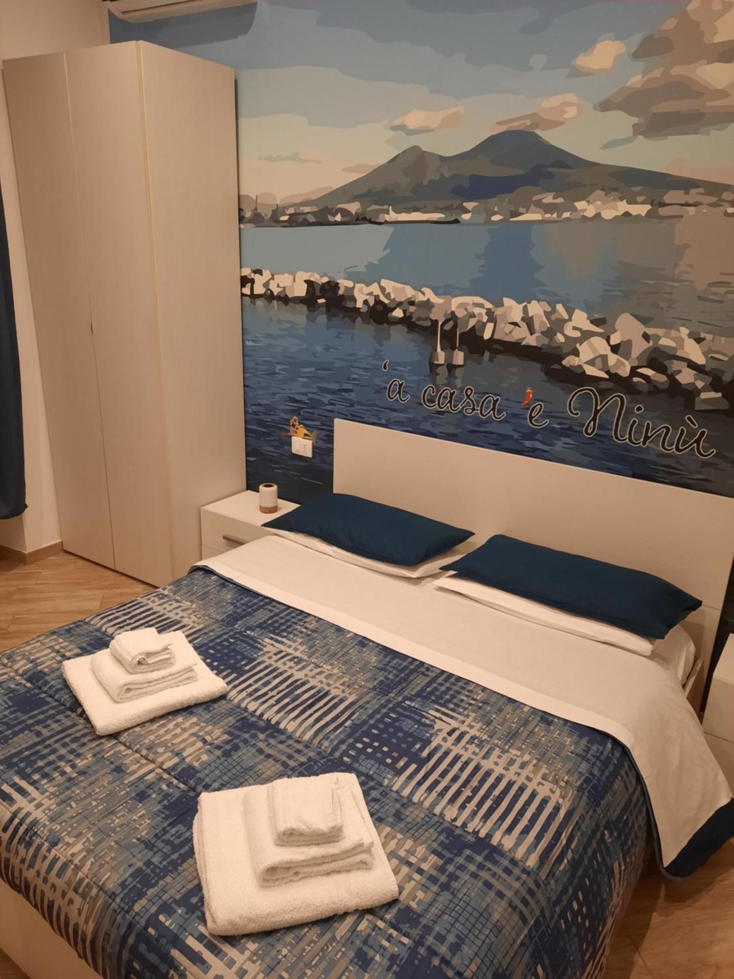 'A Casa 'E Ninu Casa Vacanze Неаполь Экстерьер фото